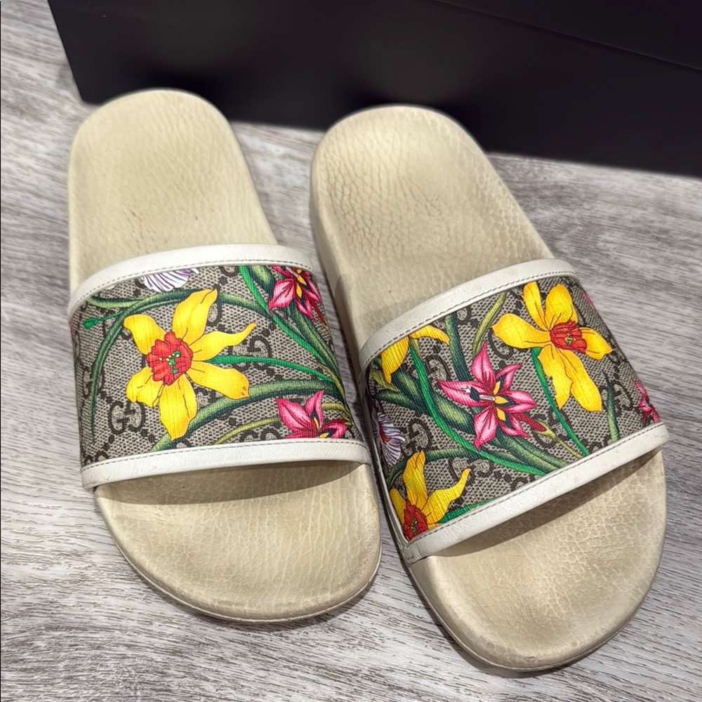 Gucci Sandals